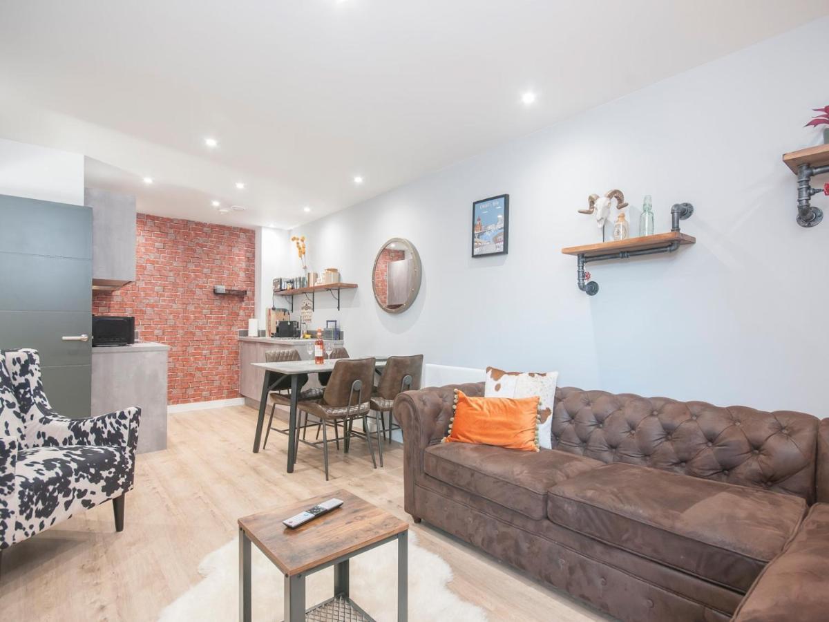 New Modern Apt In The City & Close To Stadiums Кардифф Экстерьер фото