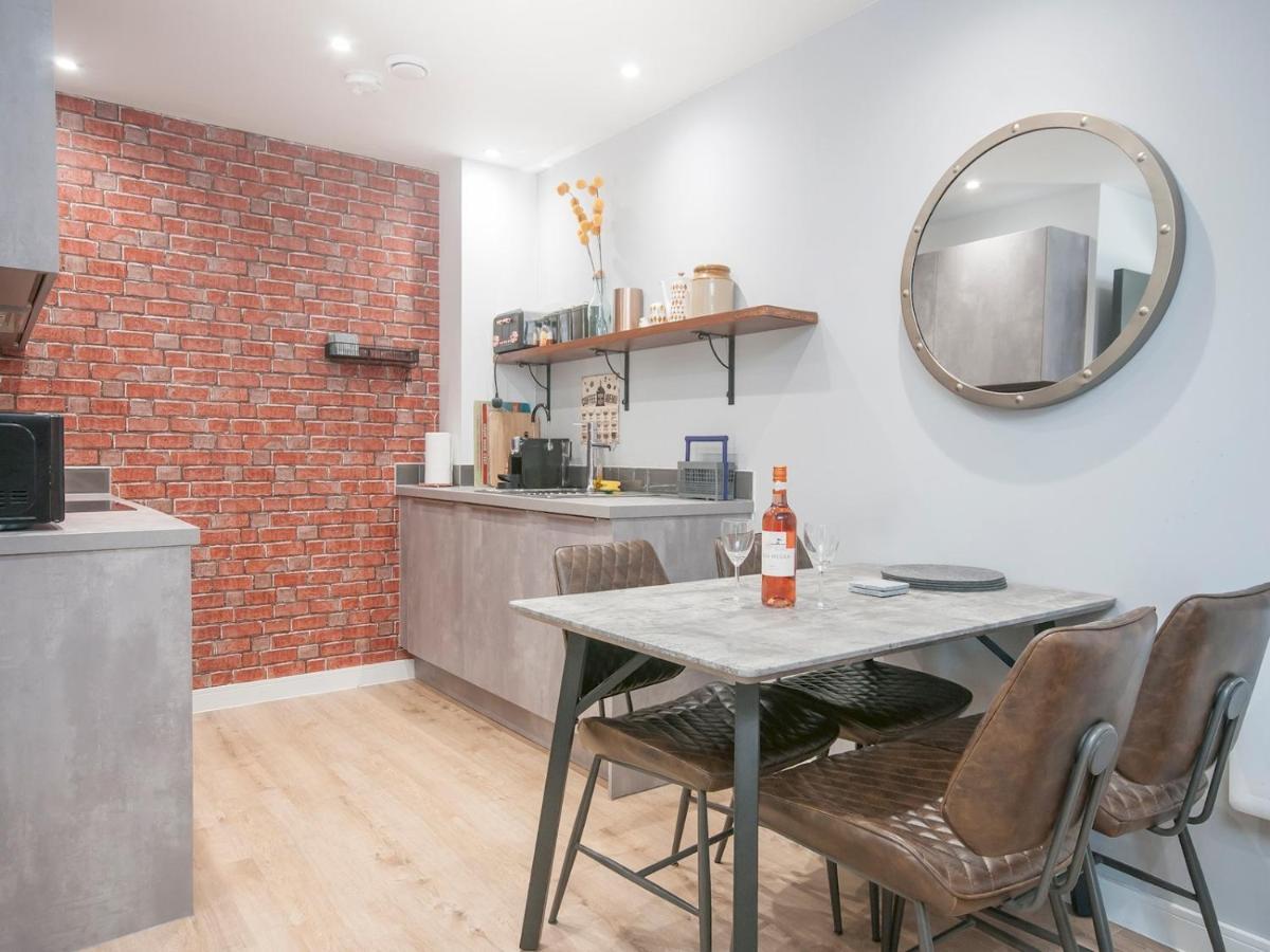 New Modern Apt In The City & Close To Stadiums Кардифф Экстерьер фото